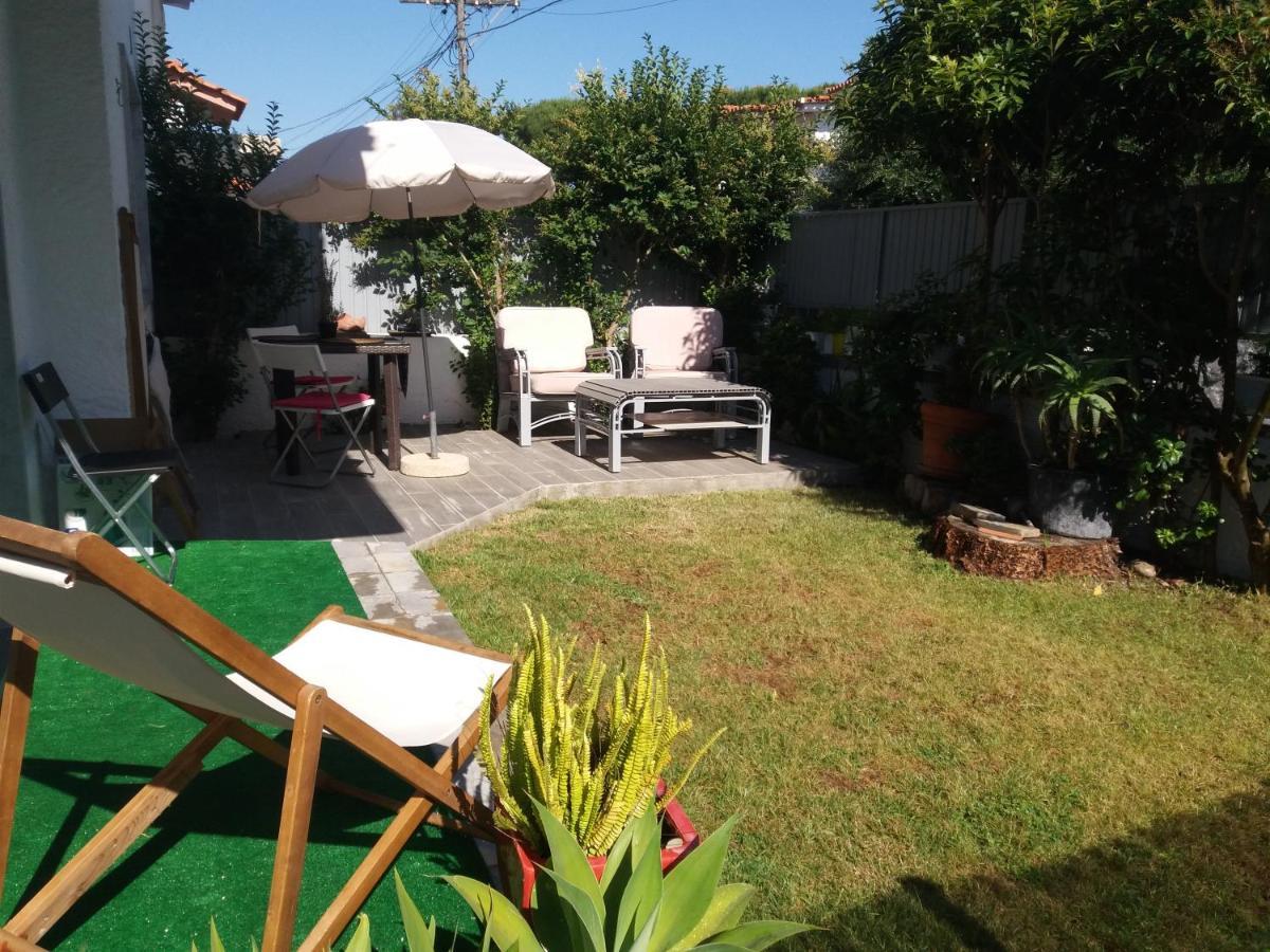Traditional Villa In S Pedro , Estoril Alapraia Bagian luar foto